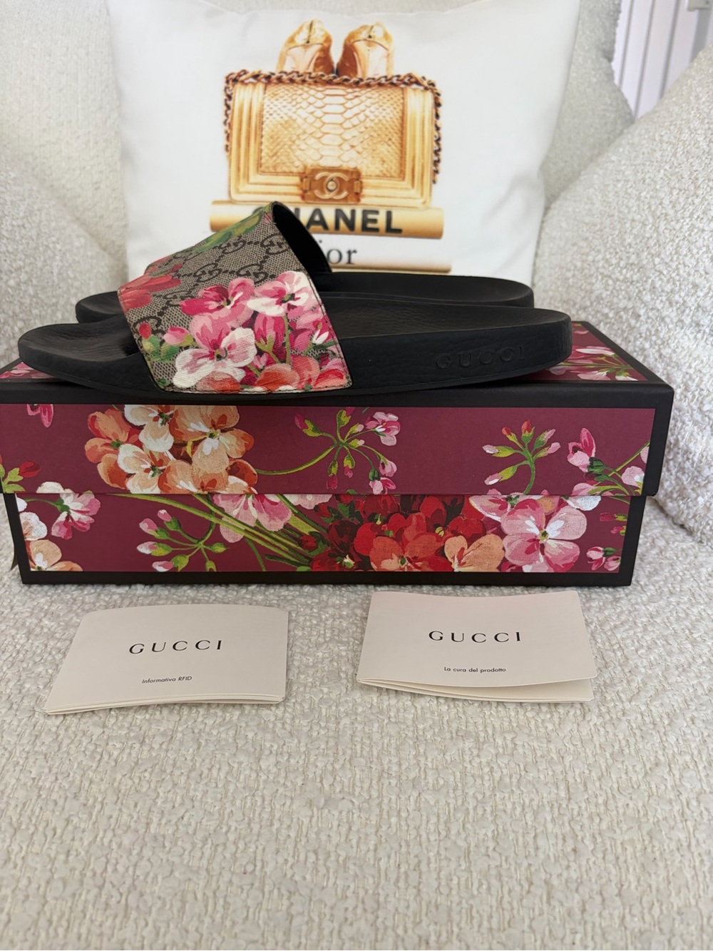 Gucci Black Slides with Pink Floral Print Strap